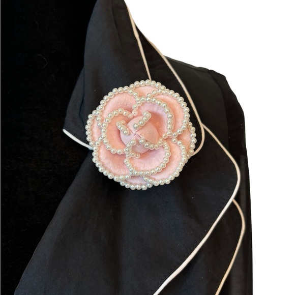 Handmade Pearl Trim Brooch Pin Hair Clip - Picture 11 of 11